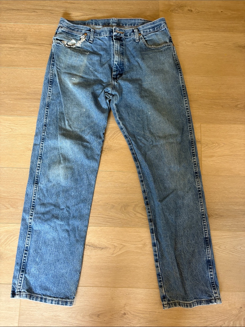 Wrangler Men's Light Blue Straight Jeans